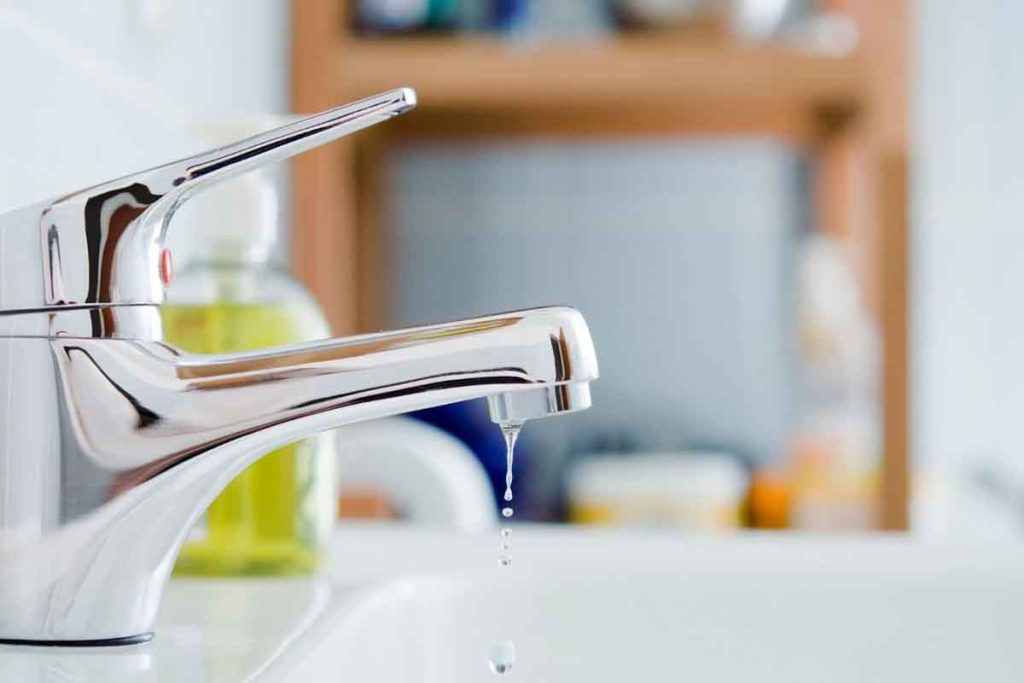 7 Most Common Causes of Leaking Taps in Perth Homes (And How to Fix Them)