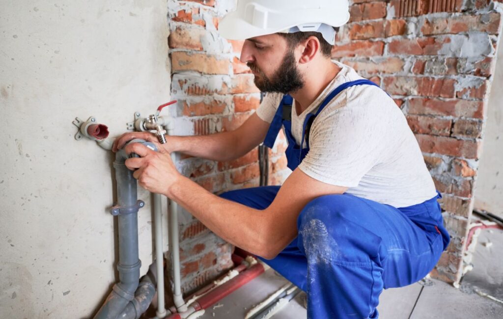 emergency perth plumber fixing water pipes